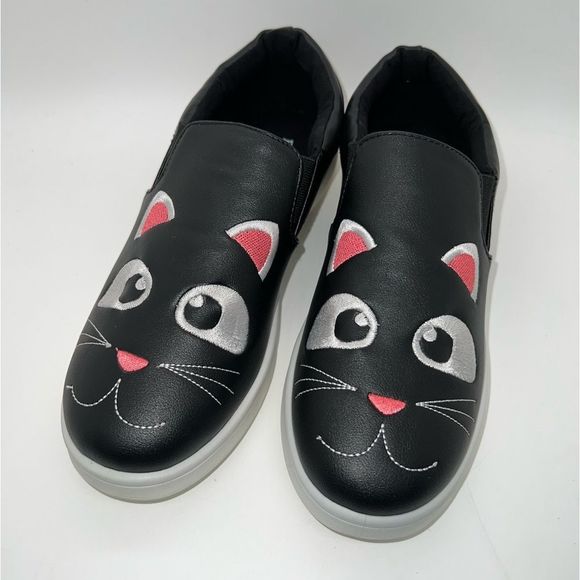 Bamboo Black & White Cat Slip-On Sneakers Size 8 Brand New - Picture 2 of 9